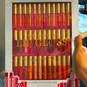 A Nichole Hiller ny lip gloss collection